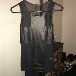 Sheer cross panel tank